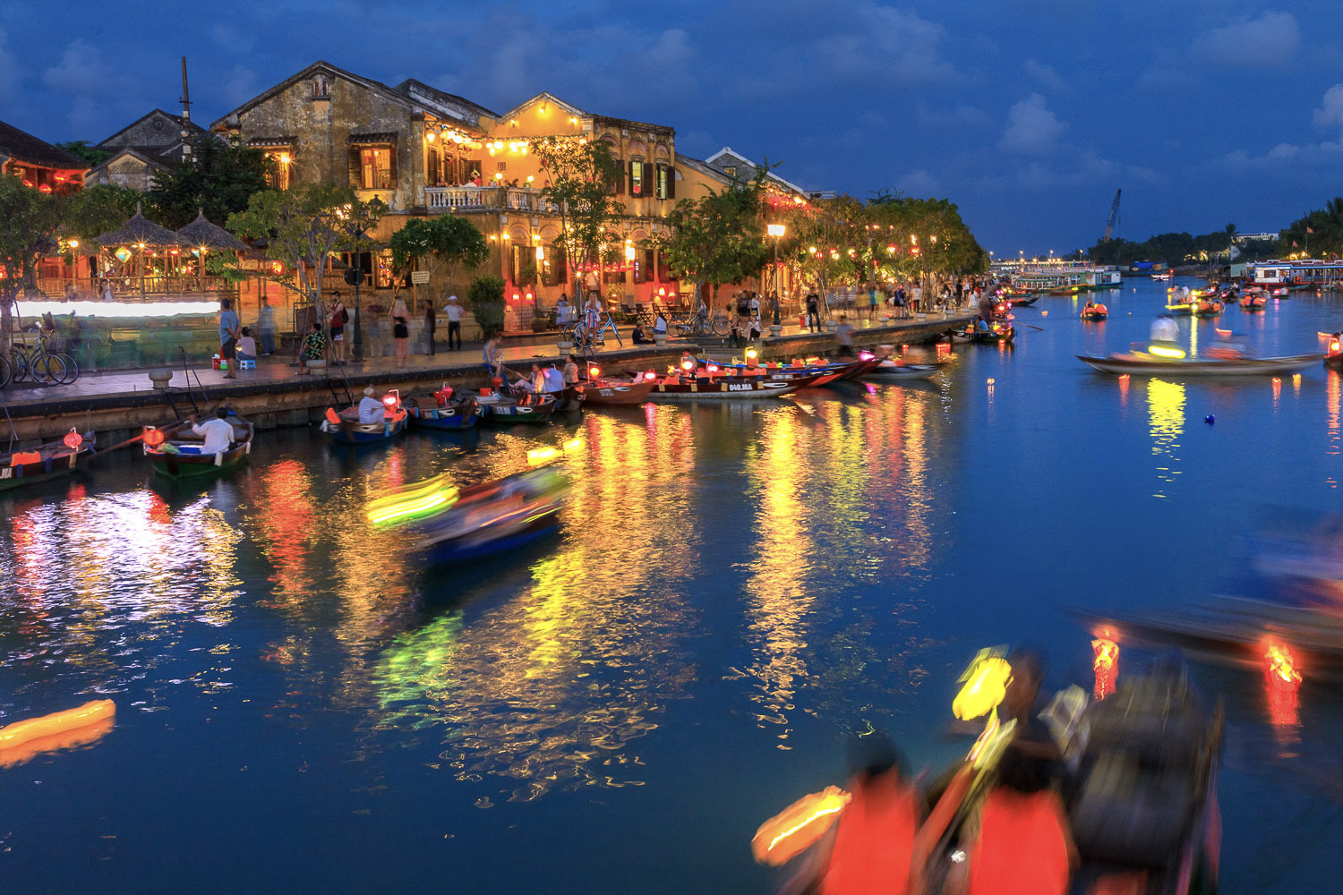 Day 10: HUE - HOI AN (160 KM) (B/L)
